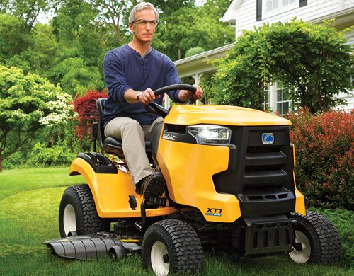 5 Ways Fuel-Injected Lawn Tractors Will Change How You Mow