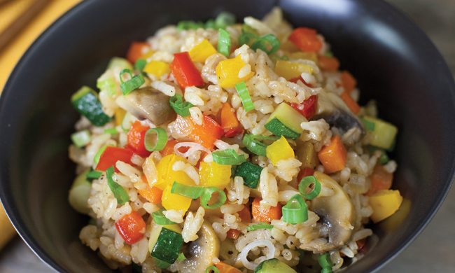Sizzling Asian Vegetable Fried Rice with Savory White Wine Glaze Recipe | Family Life Tips