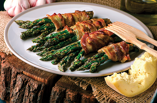 Recipe: Grilled Bacon-Wrapped Asparagus