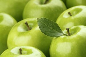 Green Apple - The Incredible Health Benefits of Eating Apples - Family Life Tips Magazine